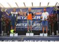 prizegiving_junior-E2-E3-with_Andreas_Linusson.jpg